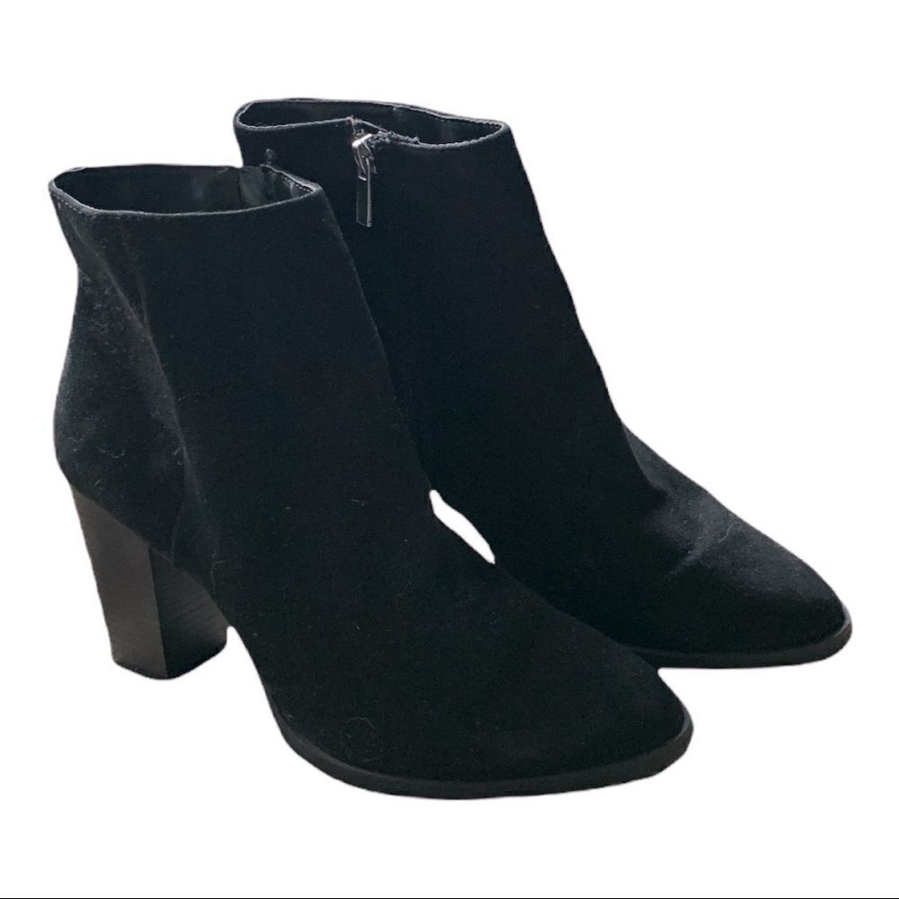 Qupid vegan suede booties, size 10